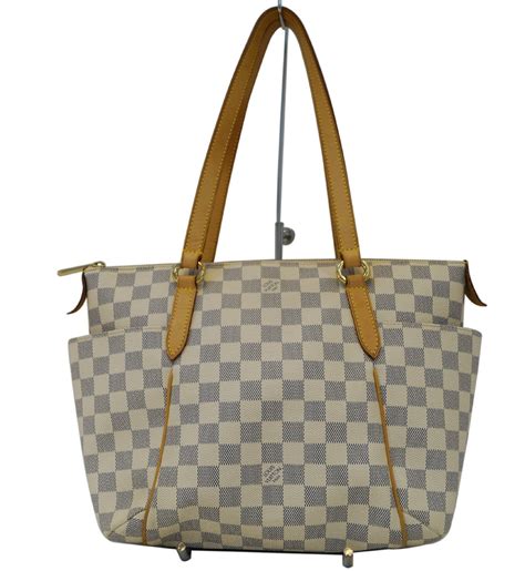 louis vuitton damier sjaal azur|damier azur canvases.